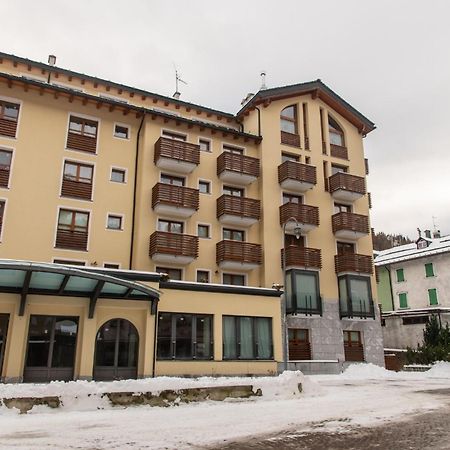 Monolocale In Centro A Madesimo Apartman Kültér fotó