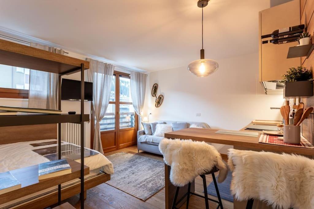Monolocale In Centro A Madesimo Apartman Kültér fotó